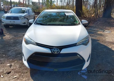 2018 Toyota Corolla Le z USA, uszkodzony, nr VIN 2T1BURHE3JC972653